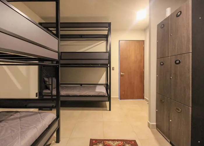 Hostal Herold Homes Cama En Compartida Mujeres *